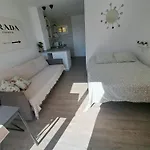 Iris Summer Apartament *